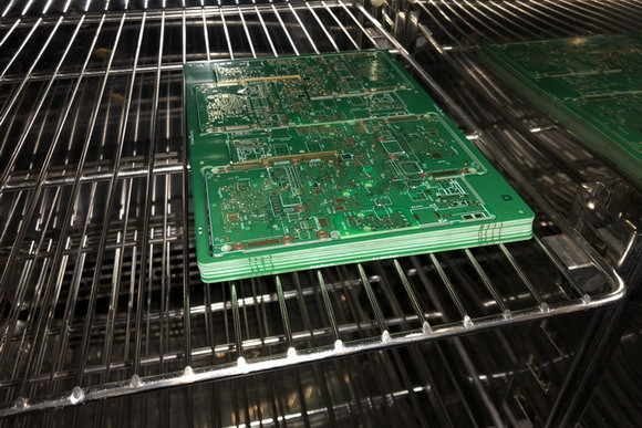 PCB上線前烘烤可以增加焊錫性嗎？