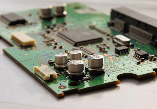 PCB制板工藝中的過孔塞油是什么意思？